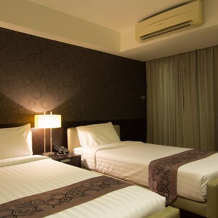 Lily Hotel בנגקוק מראה חיצוני תמונה